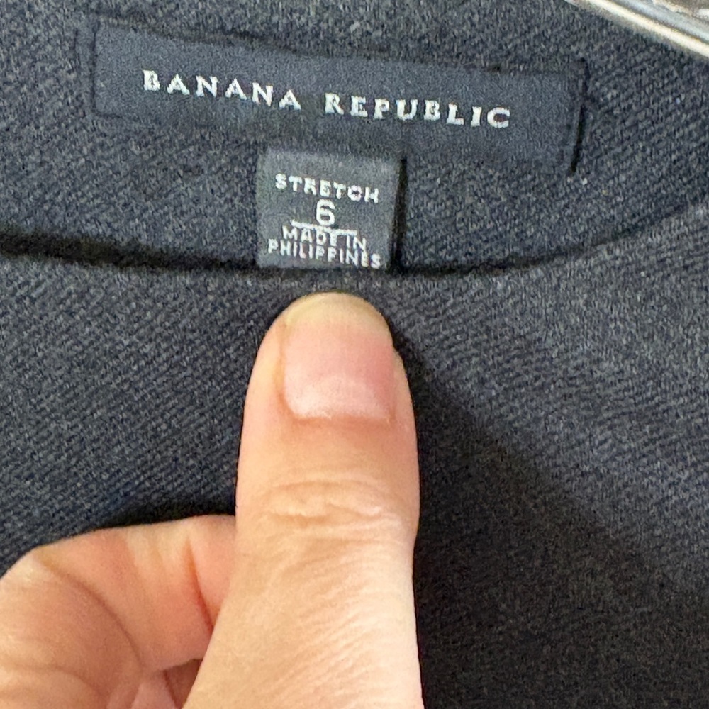 Banana Republic Elegant Charcoal Gray Wool Mini Dress with Puff Sleeves - Picture 2 of 7